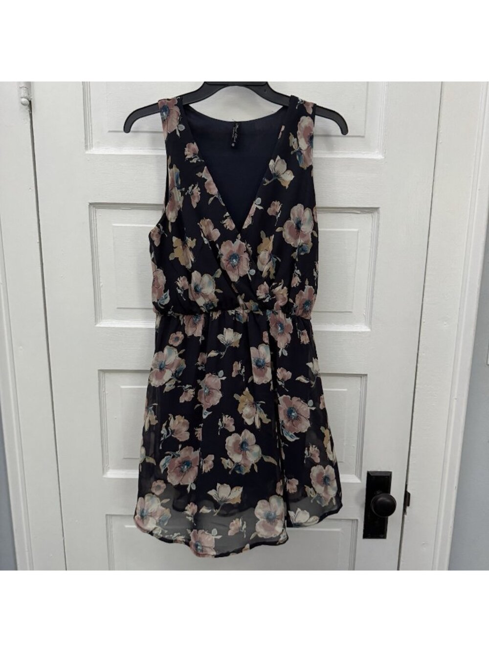 Final Touch Women M Navy Floral Sleeveless Surplice Dress USA